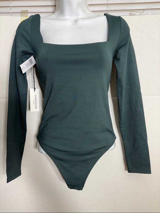Aritzia Tops - Aritzia Scarab Green Original Contour Headway Bodysuit 8758